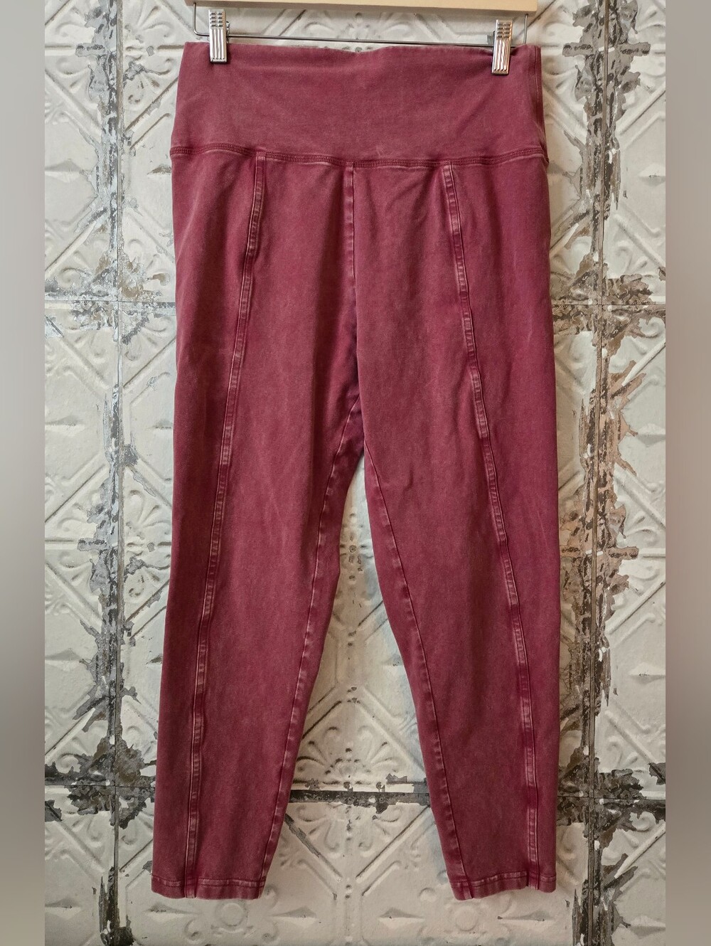 OFFLINE by Aerie High-Waist Wine Yoga Leggings Burgandy Color Size XL Short